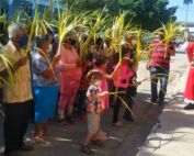 Bendición de los ramos en Jatibonico por el padre Wilson Ferney